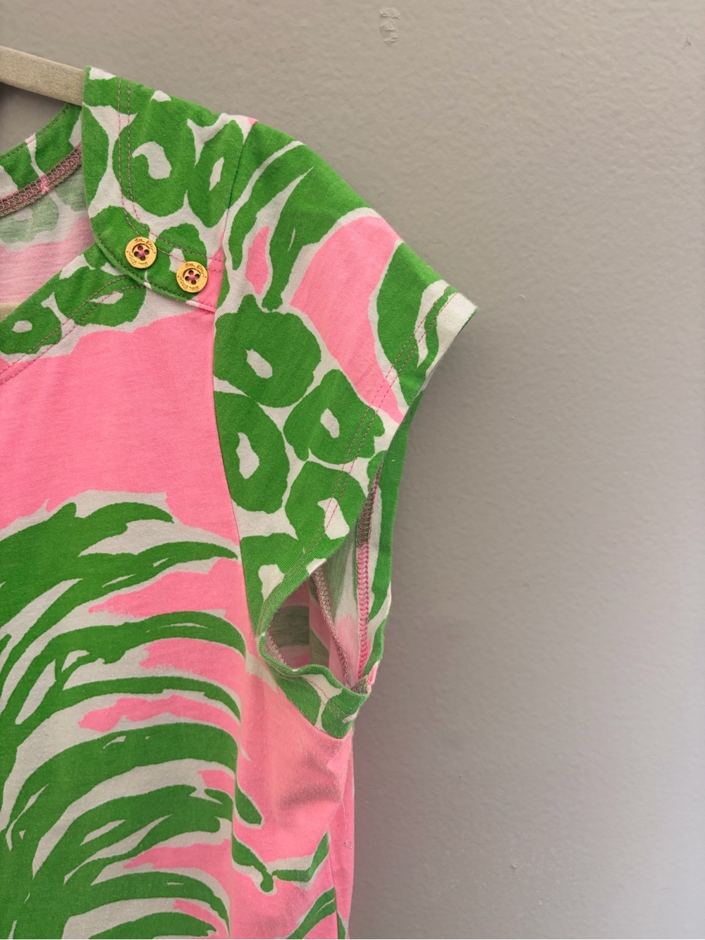 Lilly Pulitzer Pink and Green Pineapple Print Short Sleeve Shift Dress - Picture 4 of 7
